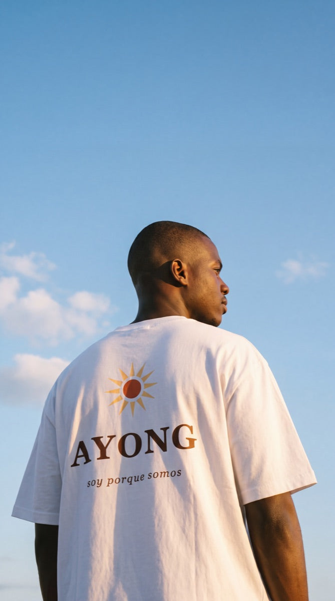 Camiseta Ayong con el sol y