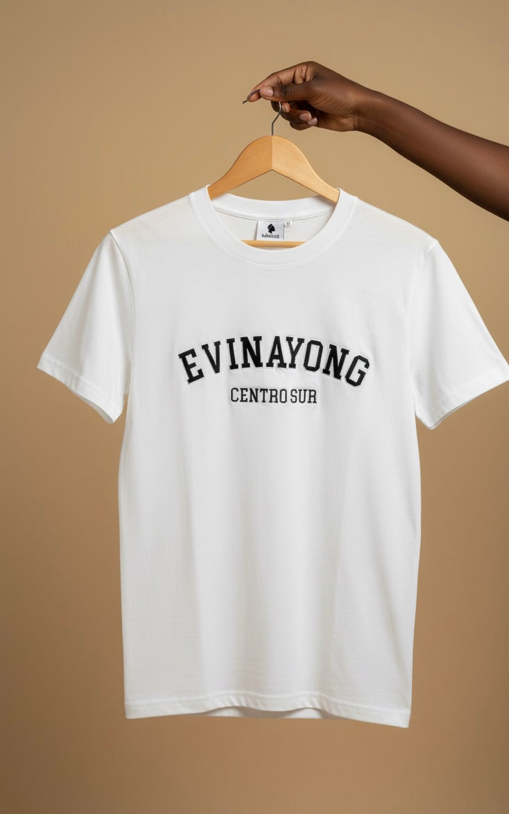 Camiseta Evinayong bordada en negro - Unisex